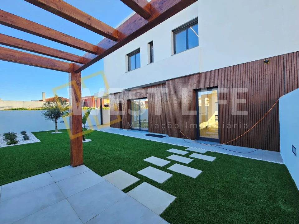 Moradia T4 para Venda em Mafra Foto 4