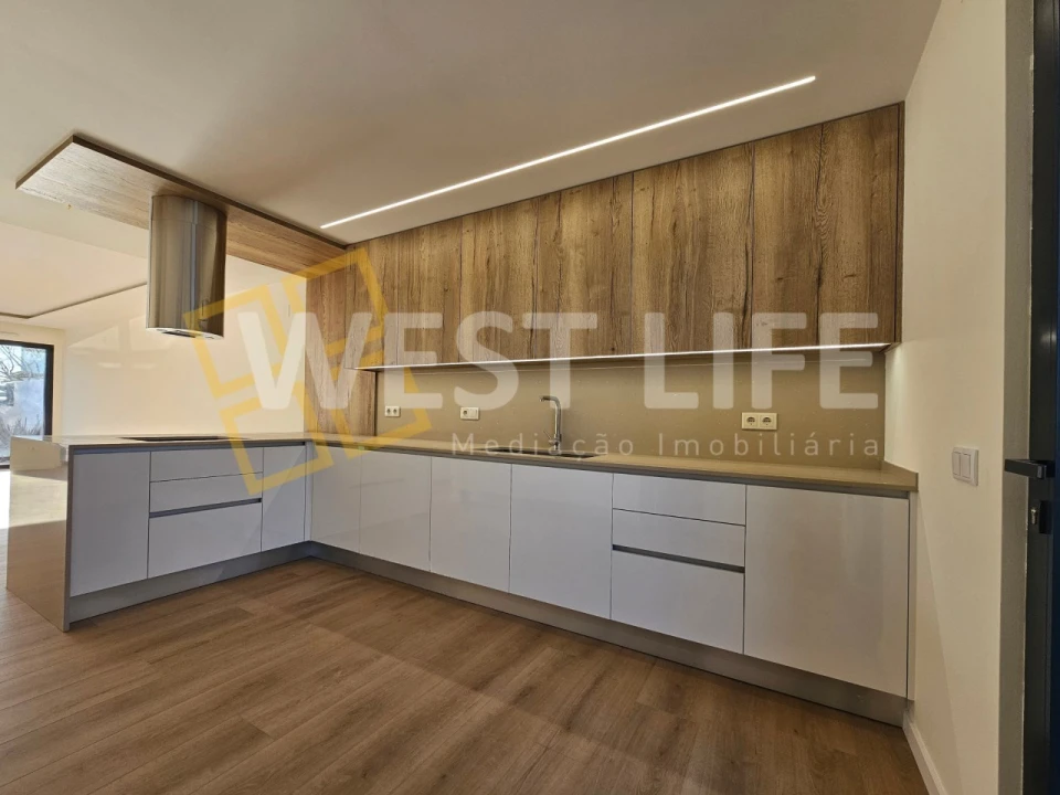 Moradia T4 para Venda em Mafra Foto 6