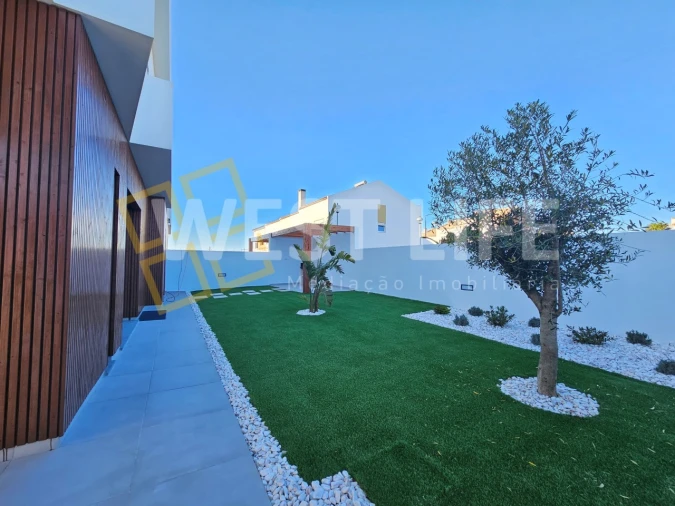 Moradia T4 para Venda em Mafra Foto 31