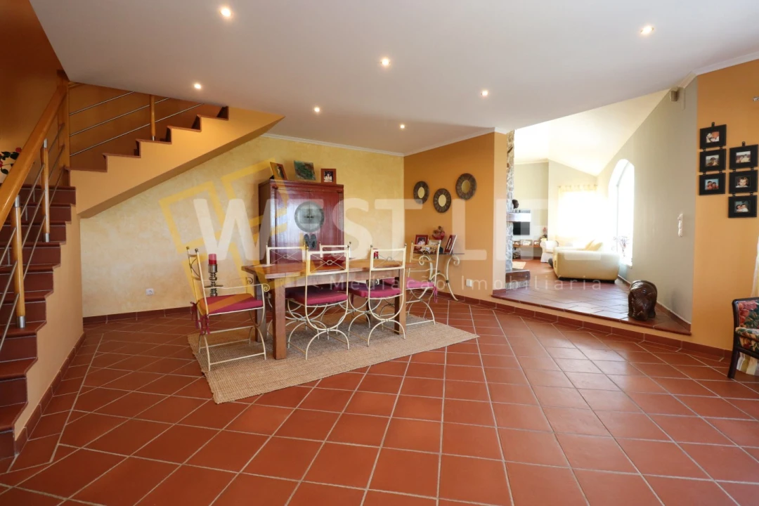 Moradia T3 para Venda em Colares Foto 11