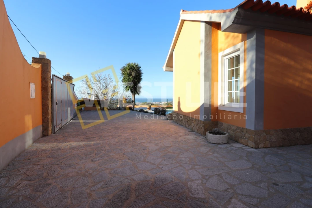 Moradia T3 para Venda em Colares Foto 16