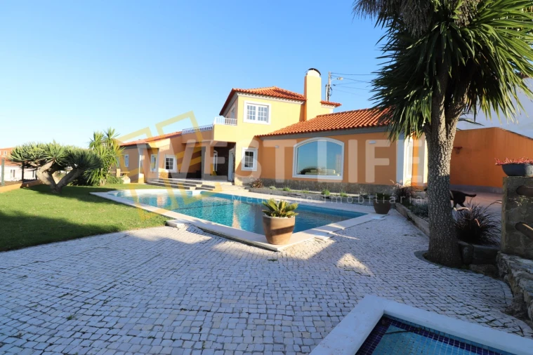 Moradia T3 para Venda em Colares Foto 1