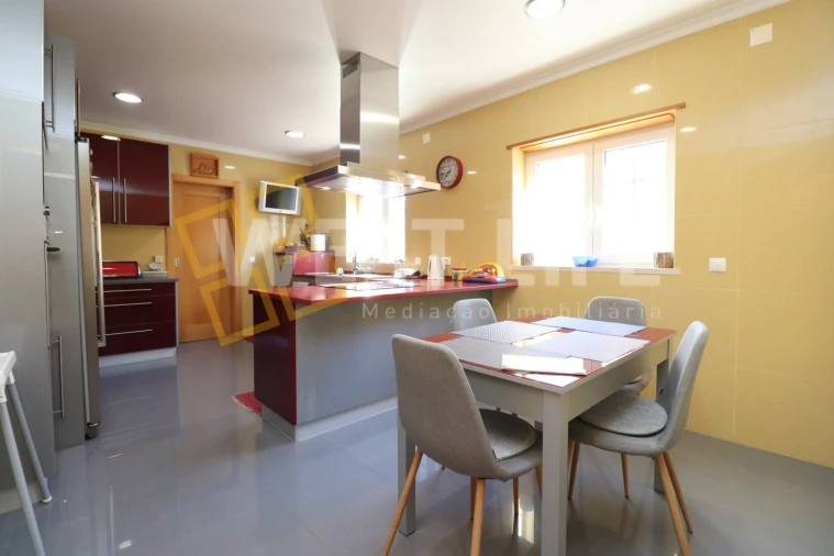 Moradia T3 para Venda em Colares Foto 7