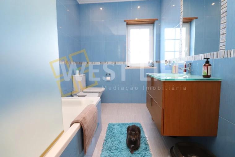 Moradia T3 para Venda em Colares Foto 10