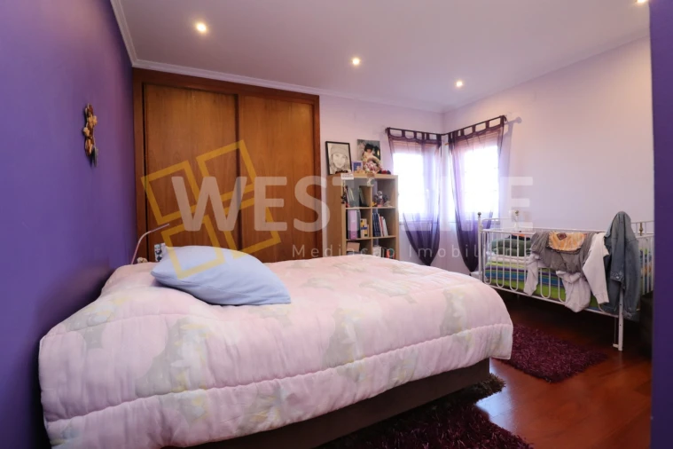 Moradia T3 para Venda em Colares Foto 12