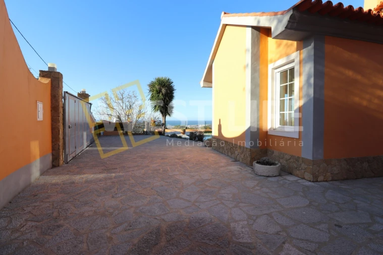 Moradia T3 para Venda em Colares Foto 16