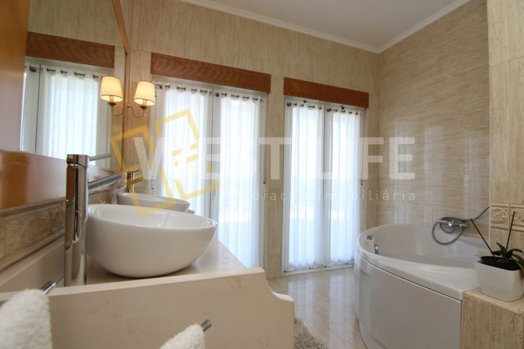 Moradia T2 para Venda em Ericeira Foto 16