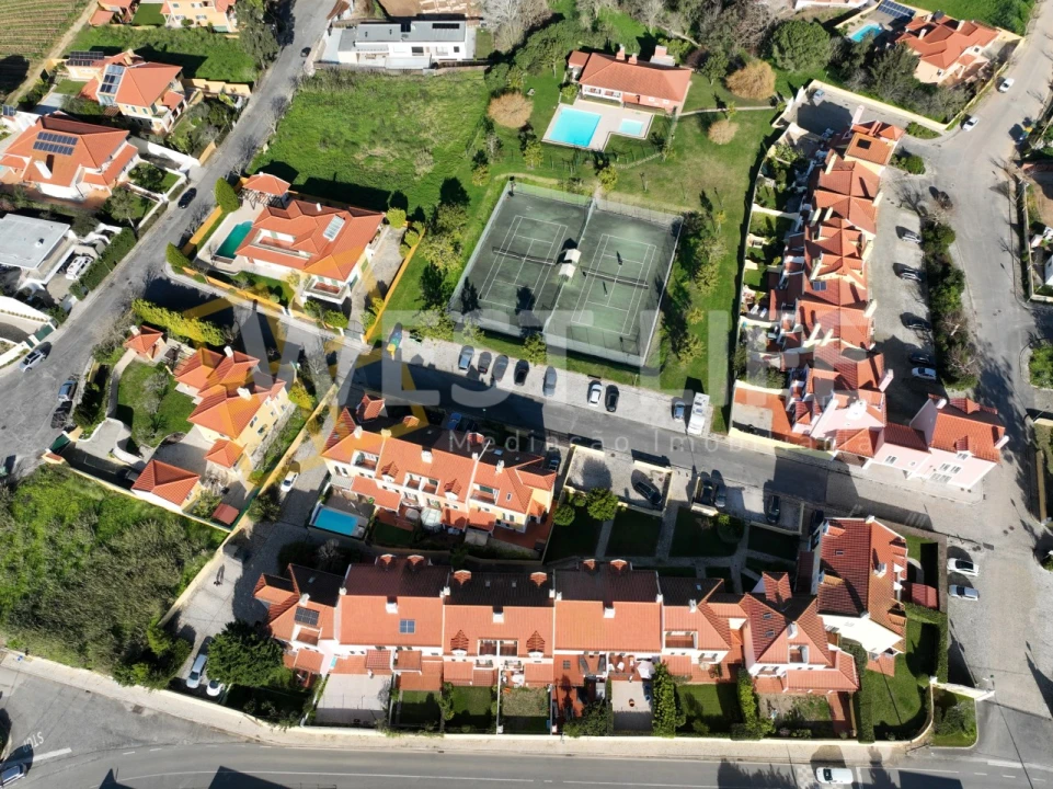 Moradia T5 para Venda em Turcifal Foto 4