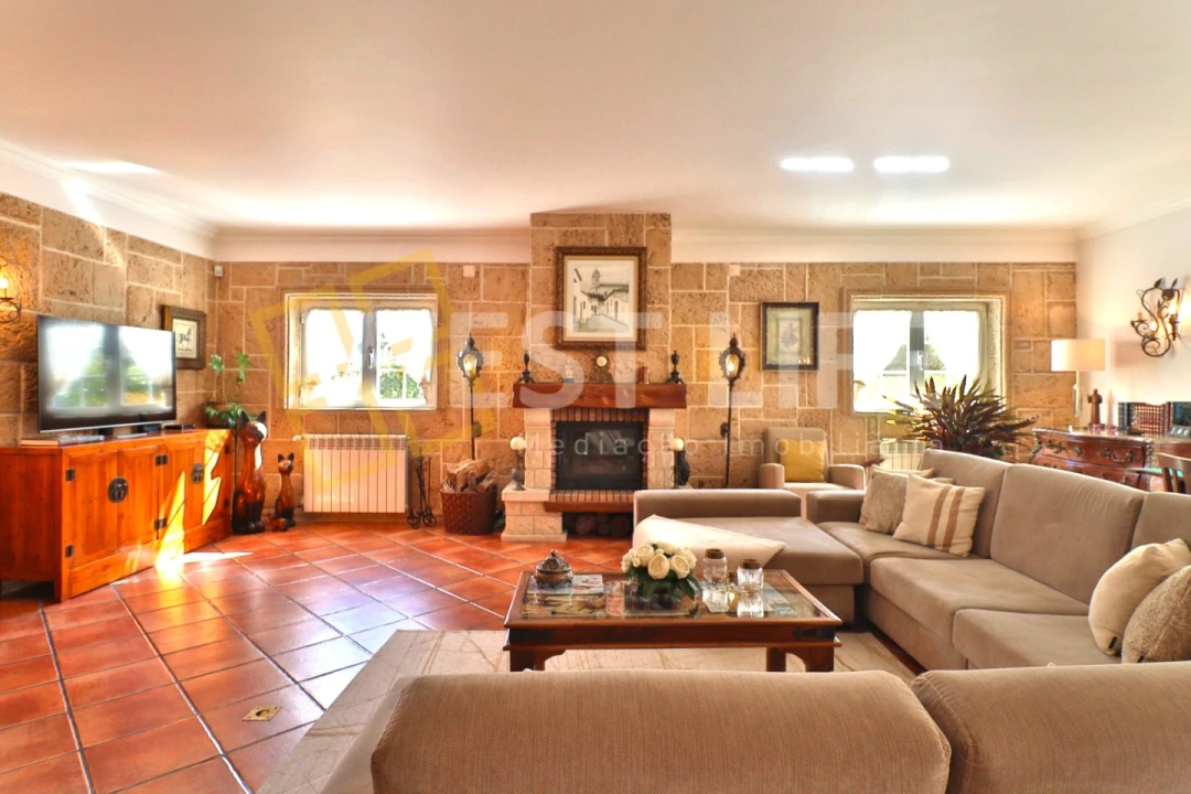 Moradia T5 para Venda em Turcifal Foto 5