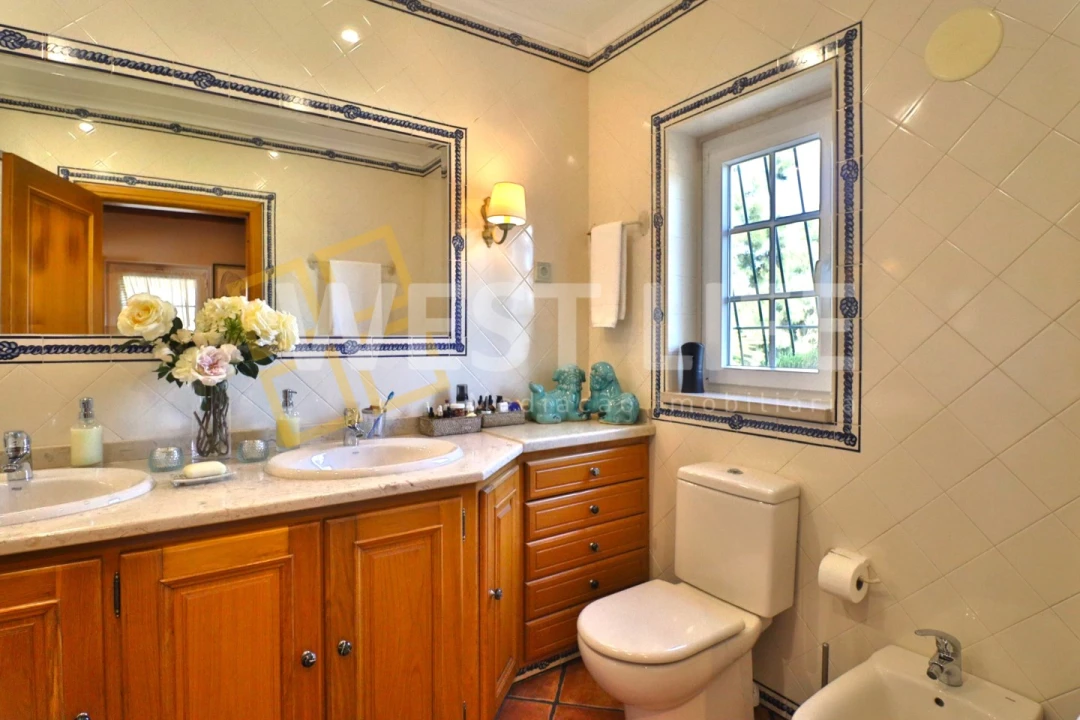 Moradia T5 para Venda em Turcifal Foto 20