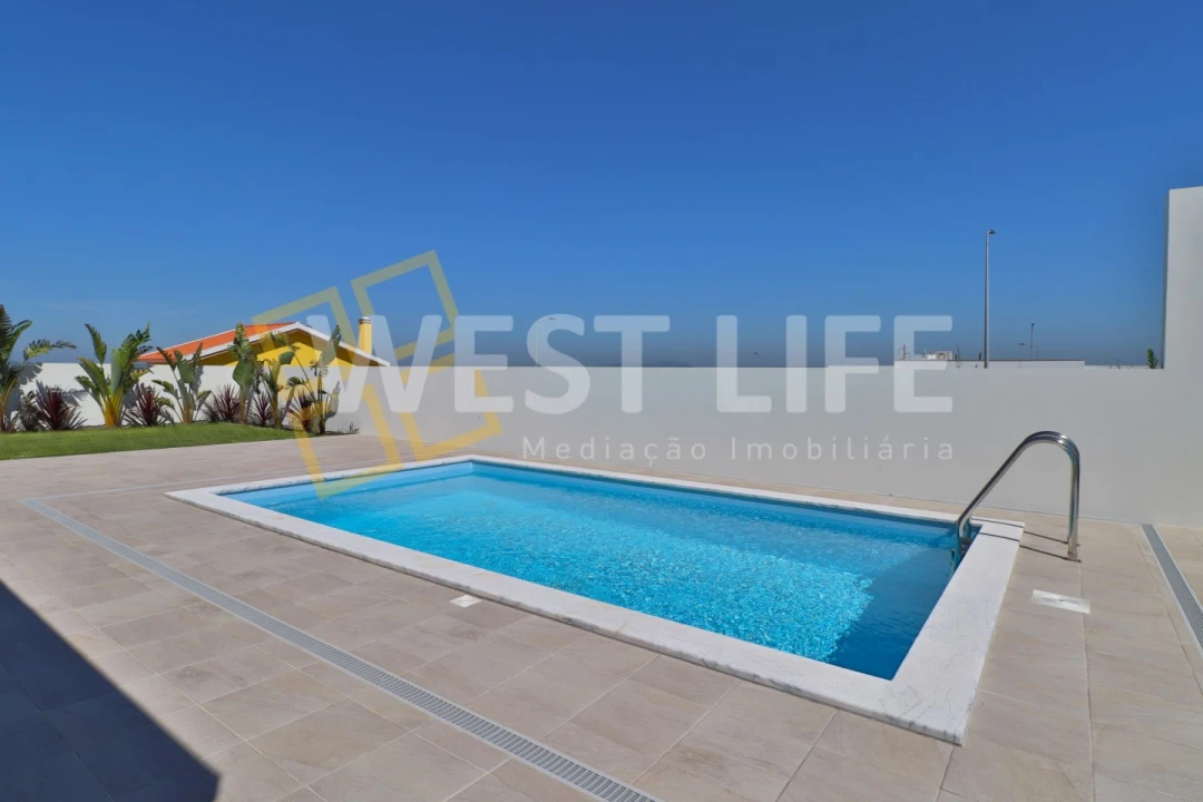 Moradia T3 para Venda em Lourinhã e Atalaia Foto 17