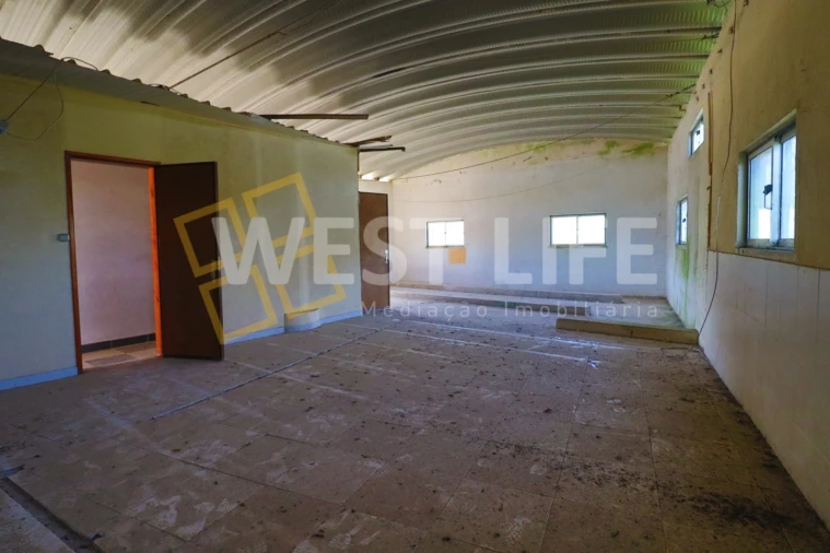 Moradia T6 para Venda em Venda do Pinheiro e Santo Estêvão das Galés Foto 6