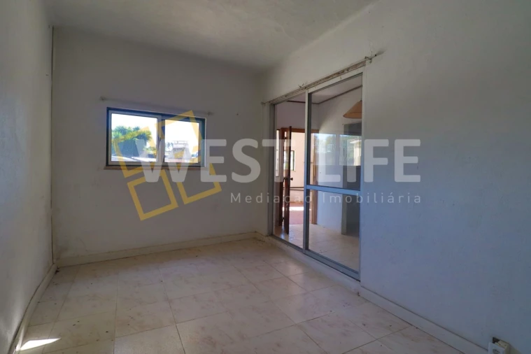 Moradia T6 para Venda em Venda do Pinheiro e Santo Estêvão das Galés Foto 11