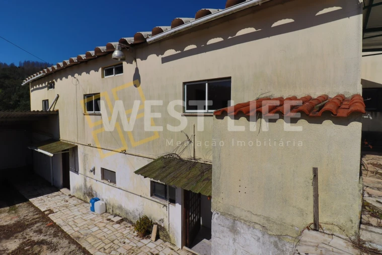 Moradia T6 para Venda em Venda do Pinheiro e Santo Estêvão das Galés Foto 22