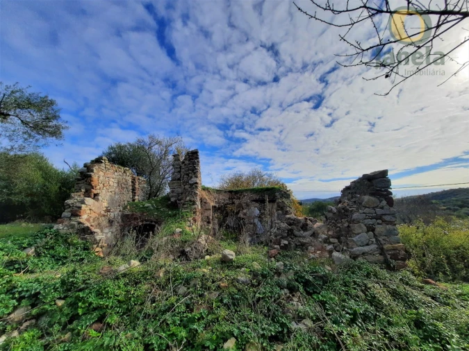 Quinta T2 para Venda em Santa Catarina da Fonte do Bispo Foto 1