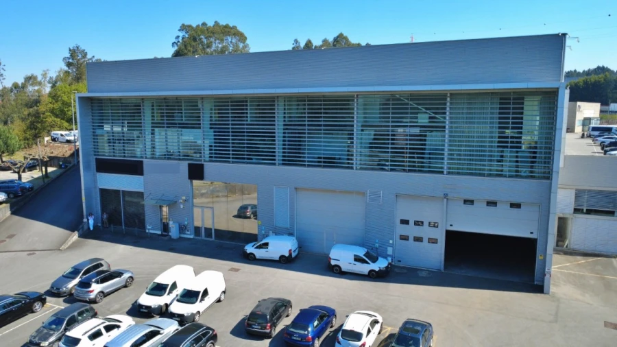 Armazém para Venda em Bougado (São Martinho e Santiago) Foto 1