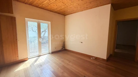 Moradia T3 para Venda em Torre de Moncorvo