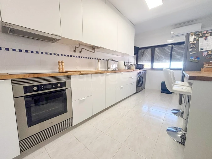 Apartamento T2 para Venda em Moita Foto 4