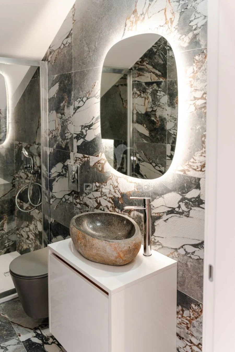 Moradia T3 para Venda em Quelfes Foto 10