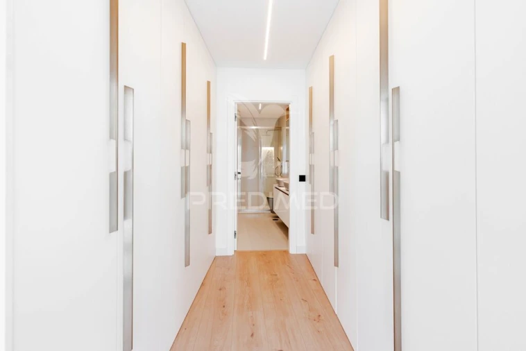 Moradia T3 para Venda em Quelfes Foto 11