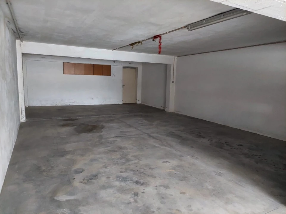 Garagem para Venda em Ferreiros, Prozelo e Besteiros Foto 2