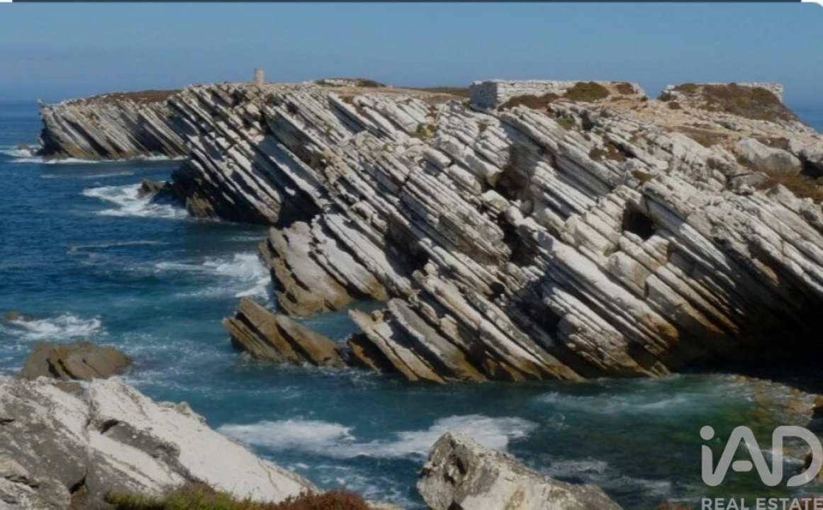 Moradia T3 para Venda em Salir de Matos Foto 27