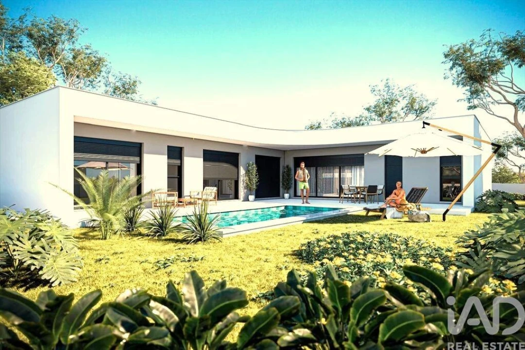 Moradia T3 para Venda em Salir de Matos Foto 2