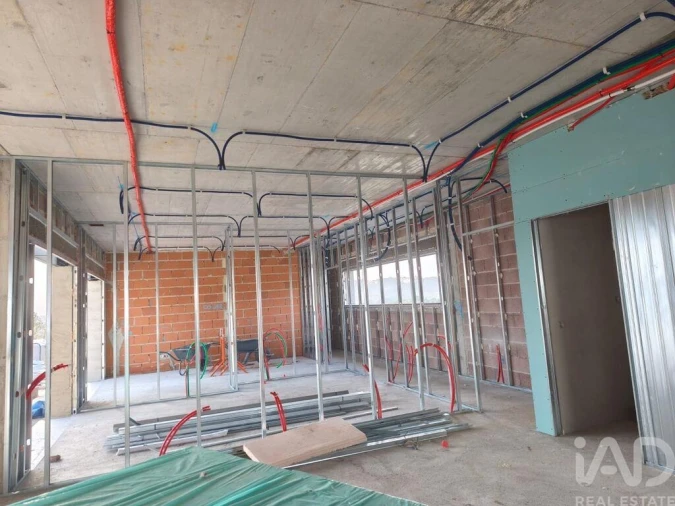 Moradia T3 para Venda em Salir de Matos Foto 15