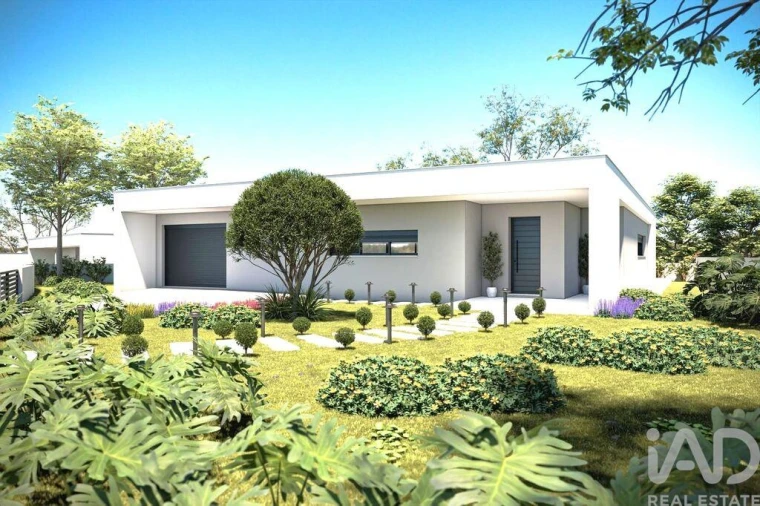 Moradia T3 para Venda em Salir de Matos Foto 4