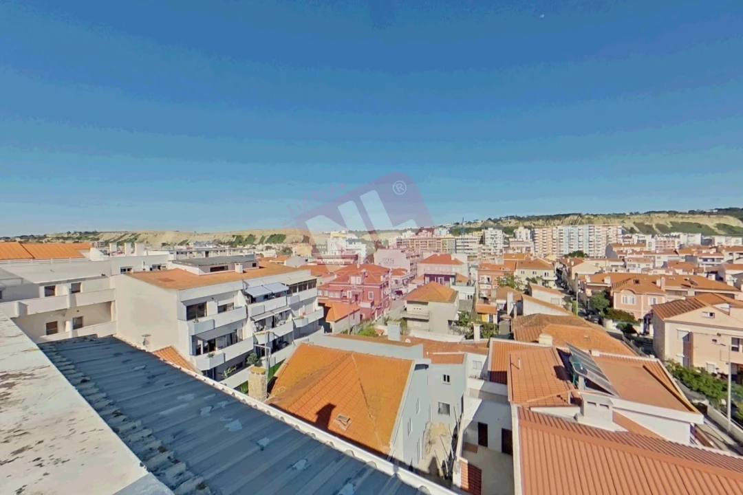 Apartamento T1 para Venda em Costa da Caparica Foto 28