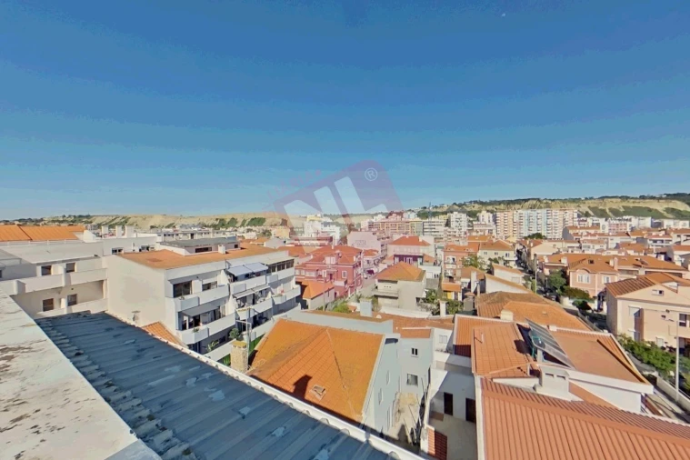 Apartamento T1 para Venda em Costa da Caparica Foto 28