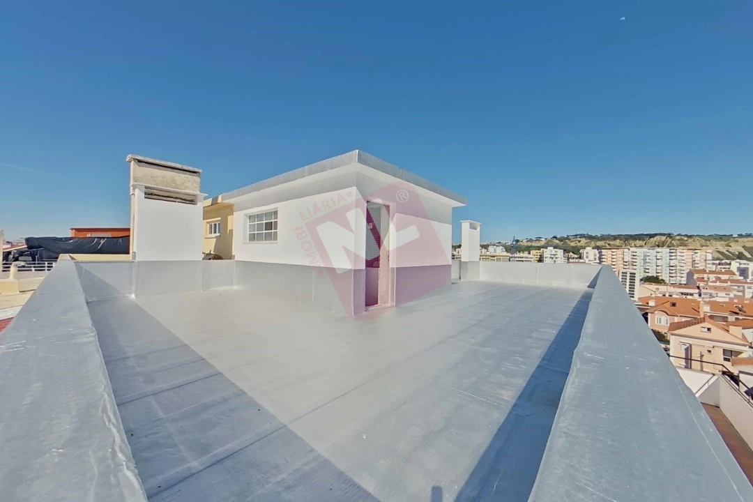 Apartamento T1 para Venda em Costa da Caparica Foto 26