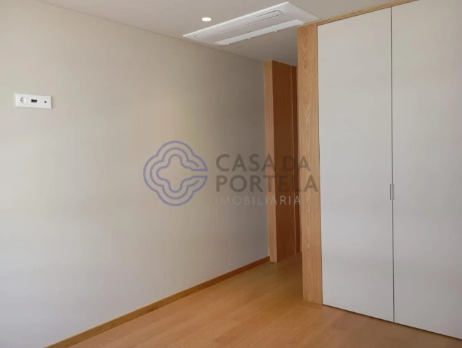 Apartamento T3 para Venda em Paranhos Foto 19