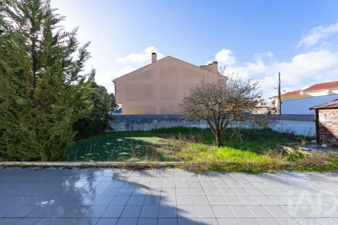 Moradia T3 para Venda em Amora Foto 11