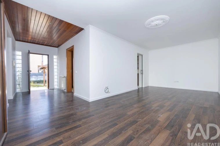 Moradia T3 para Venda em Amora Foto 5