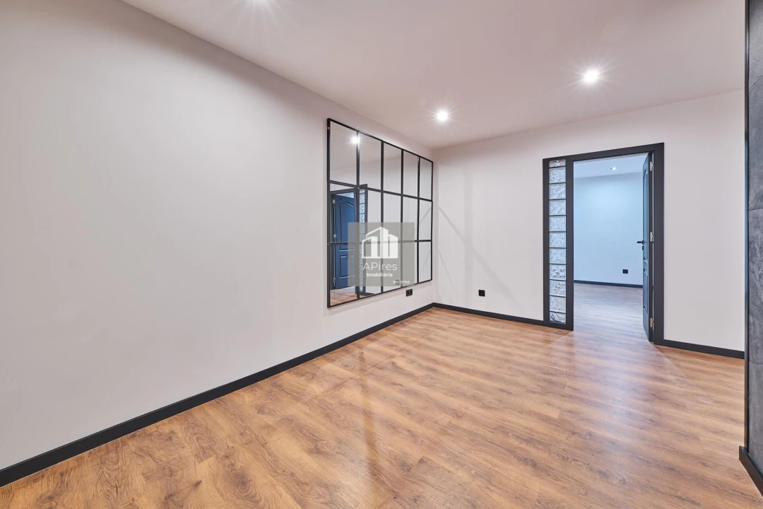 Apartamento T2 para Venda em Arroios Foto 7