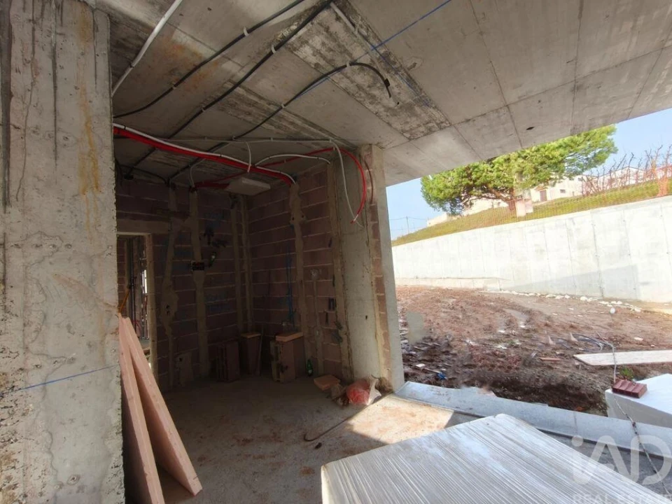 Moradia T3 para Venda em Salir de Matos Foto 15