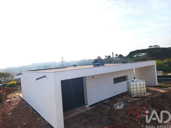 Moradia T3 para Venda em Salir de Matos Foto 16