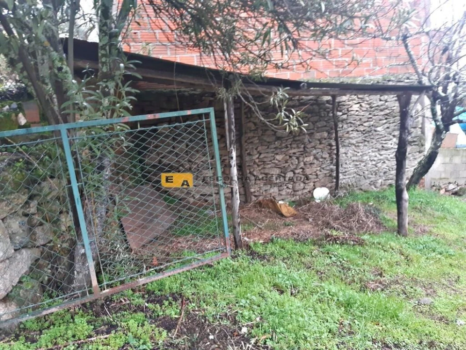 Moradia T3 para Venda em São Pedro Velho Foto 19