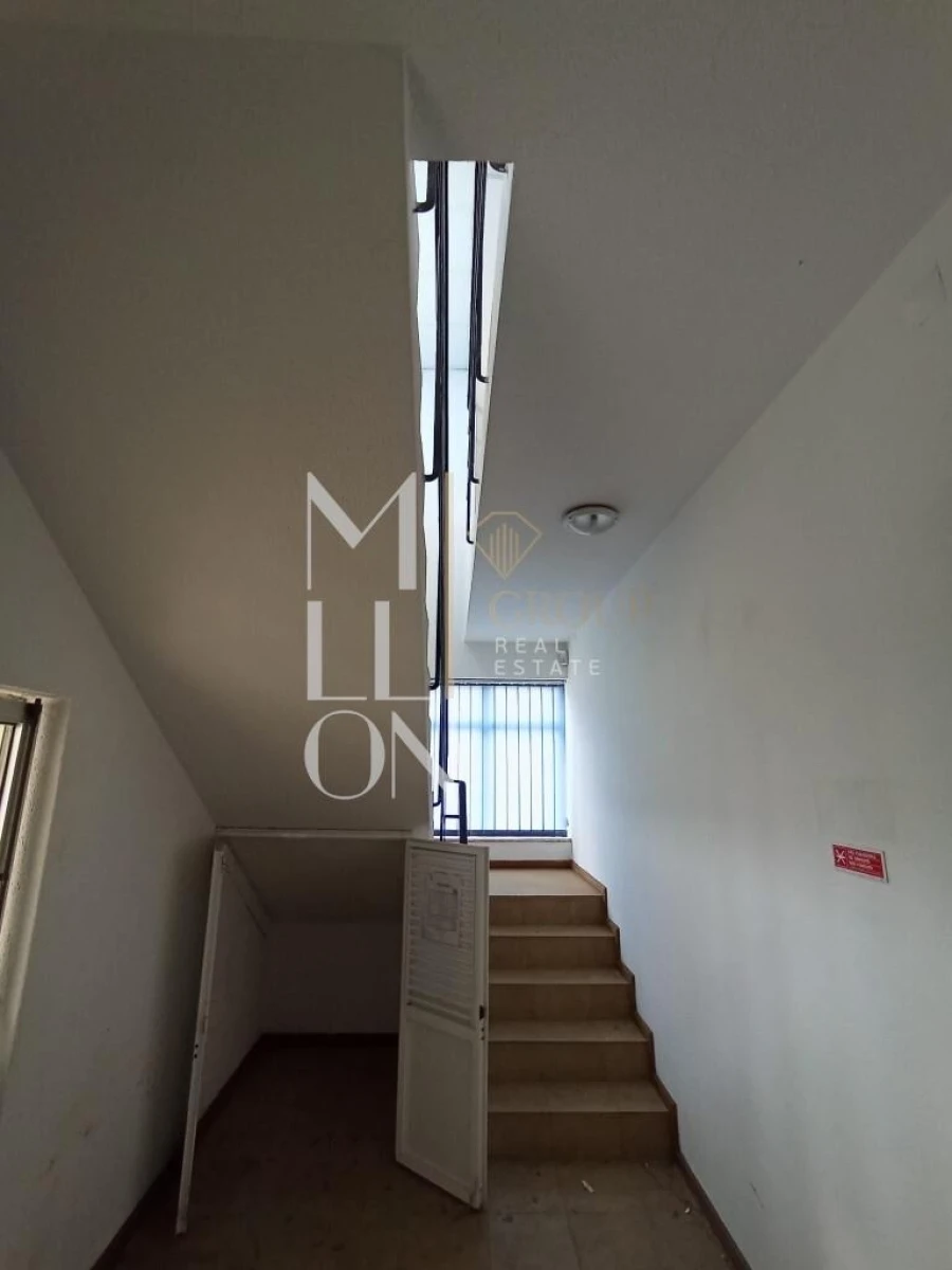 Armazém para Venda em Pedroso e Seixezelo Foto 12