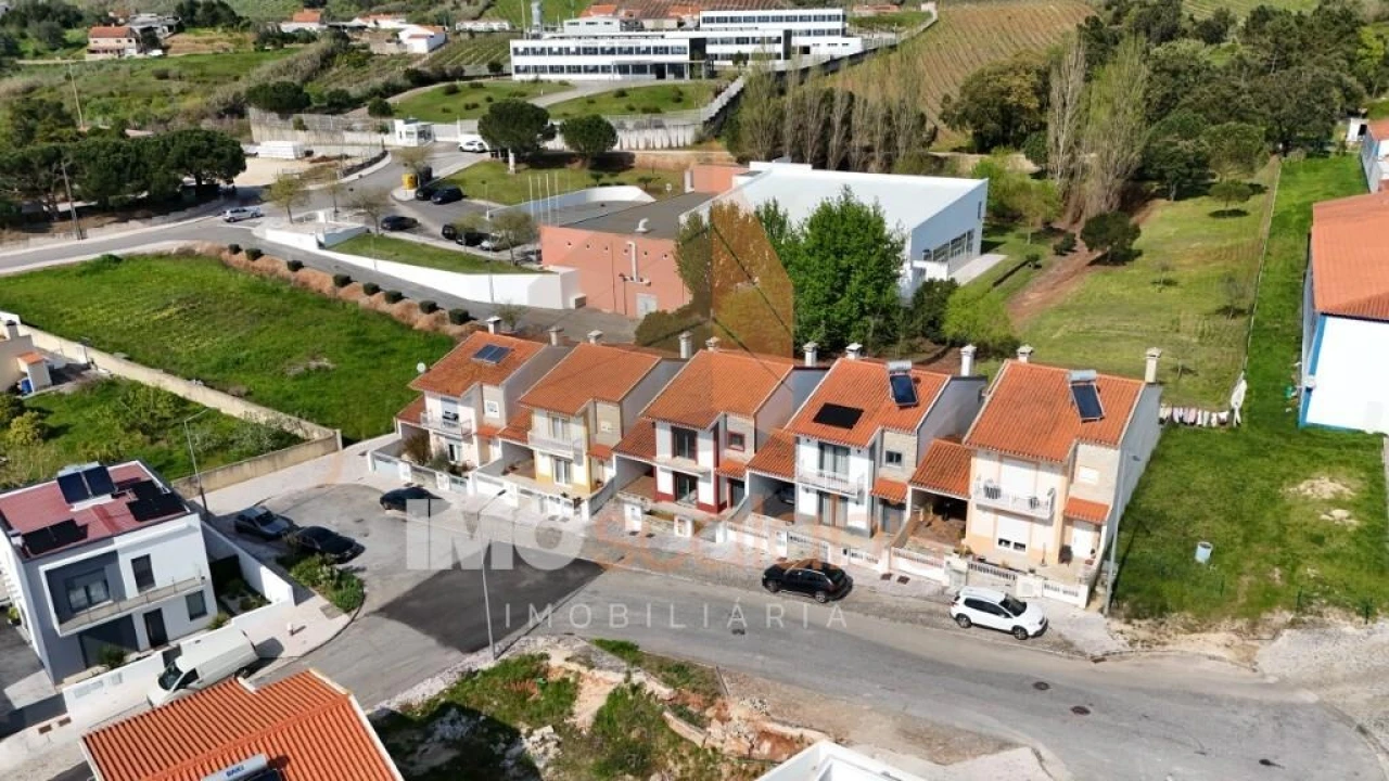 Moradia T4 para Venda em A dos Francos Foto 40