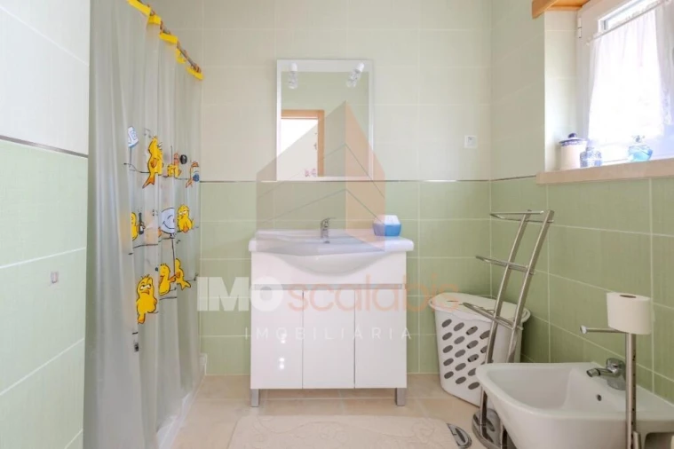 Moradia T4 para Venda em A dos Francos Foto 21