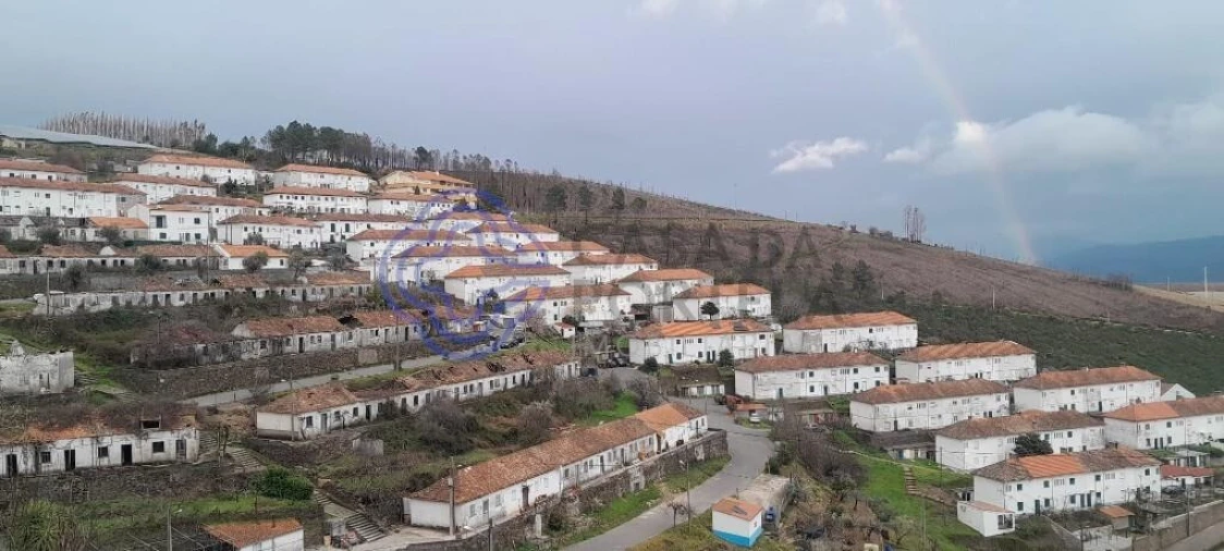 Moradia T2 para Venda em Aldeia de São Francisco de Assis Foto 3