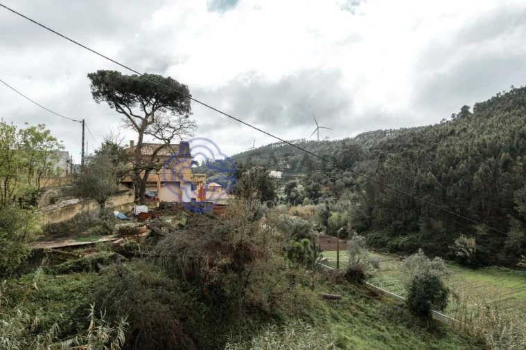 Moradia T5 para Venda em Lousa Foto 7