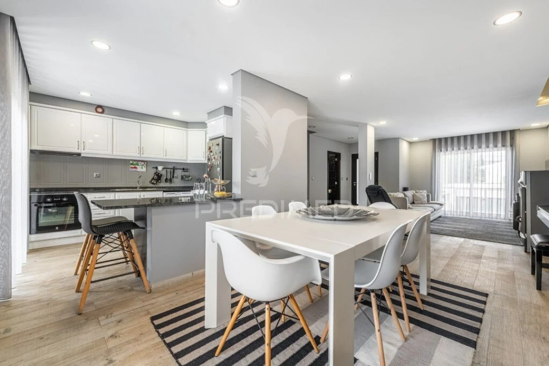 Moradia T3 para Venda em Carrazedo Foto 11