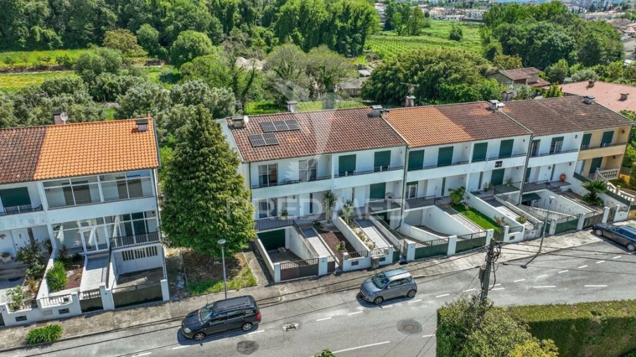 Moradia T3 para Venda em Carrazedo