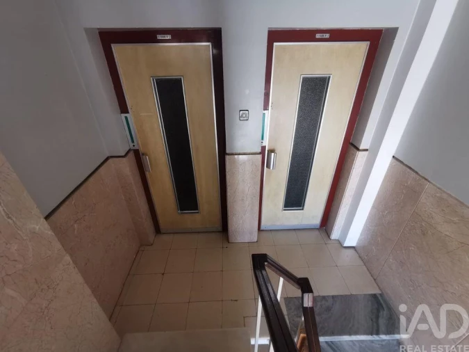 Apartamento T4 para Venda em Faro (Sé e São Pedro) Foto 16