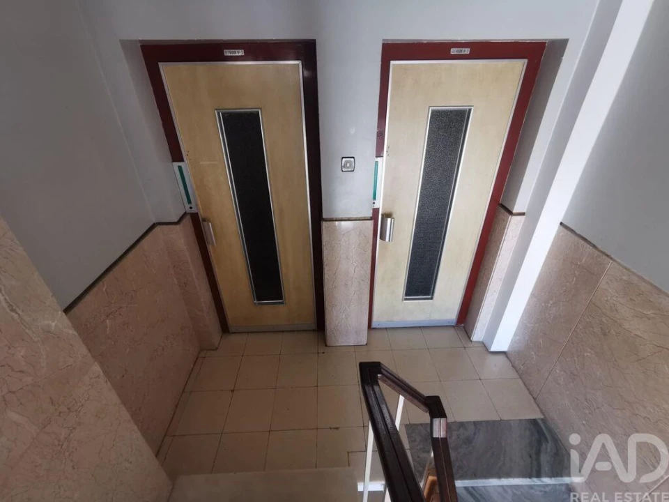 Apartamento T4 para Venda em Faro (Sé e São Pedro) Foto 16