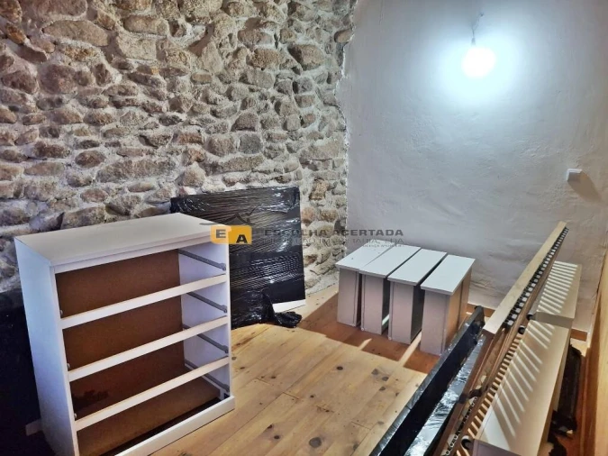 Moradia T4 para Venda em Loivos e Póvoa de Agrações Foto 12