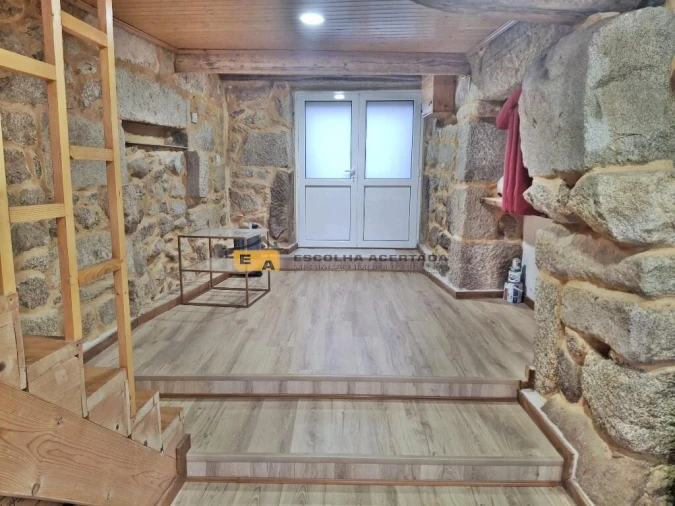 Moradia T4 para Venda em Loivos e Póvoa de Agrações Foto 22